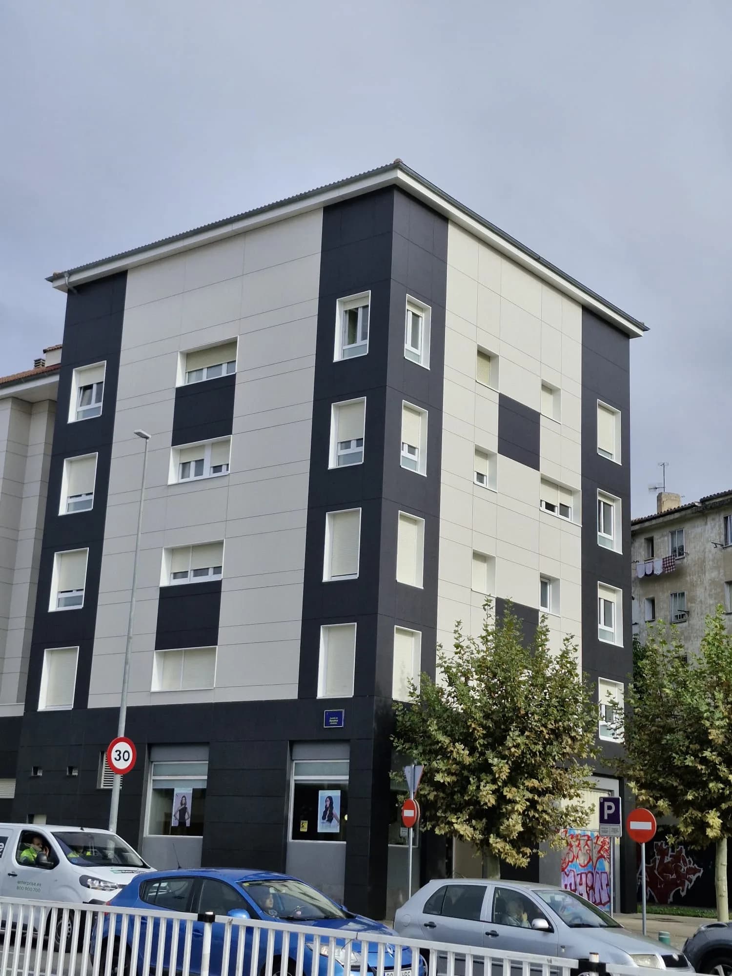 Proyecto de fachada ventilada en Navarra 12