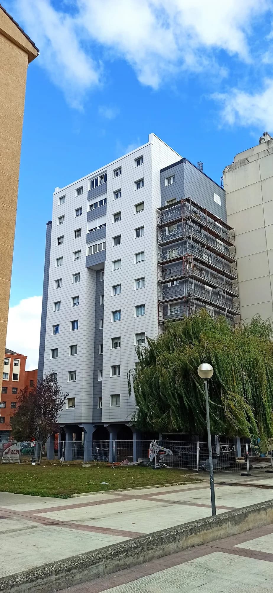 Proyecto de fachada ventilada en Navarra 16