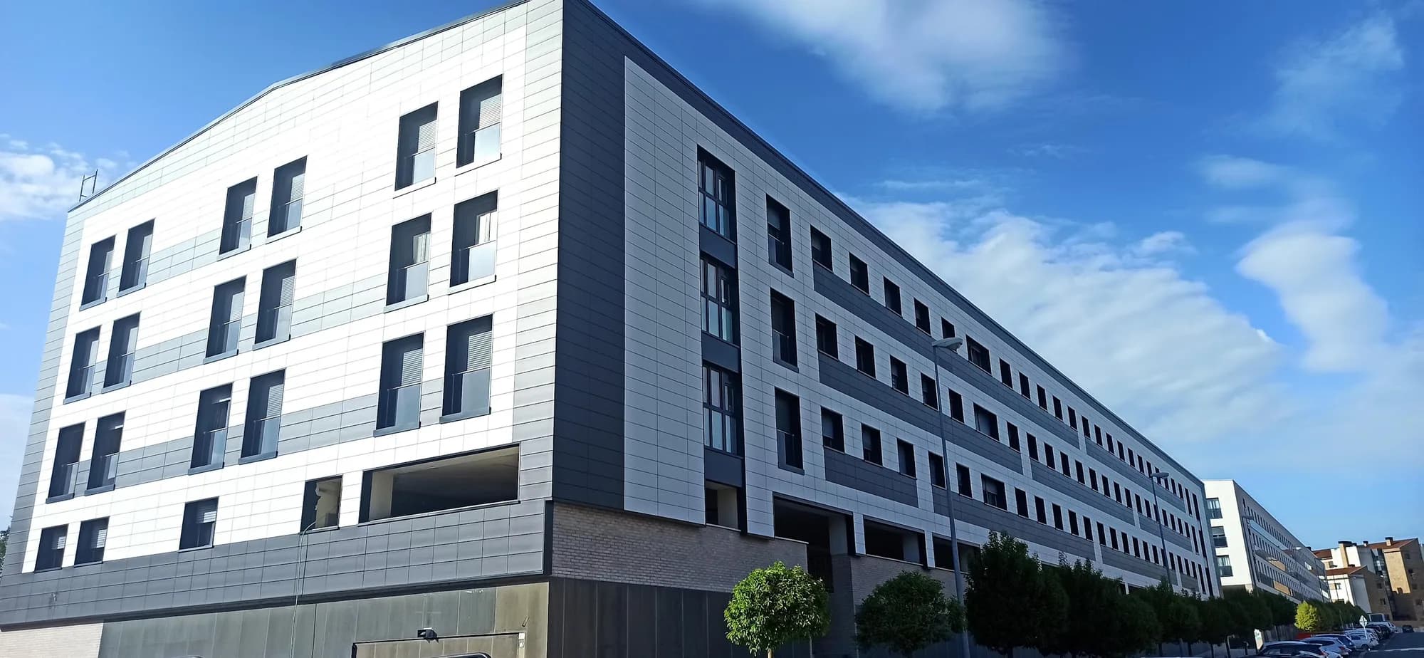Proyecto de fachada ventilada en Navarra 20