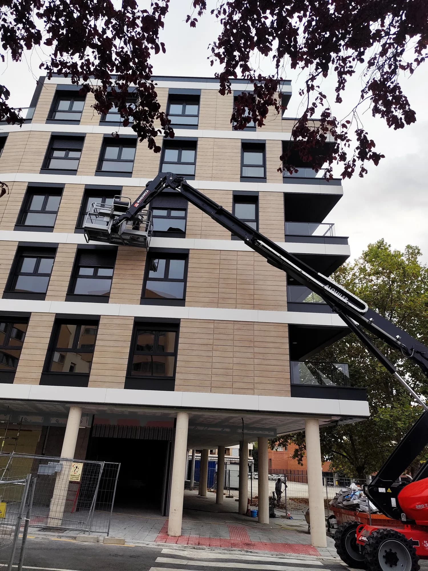Proyecto de fachada ventilada en Navarra 23