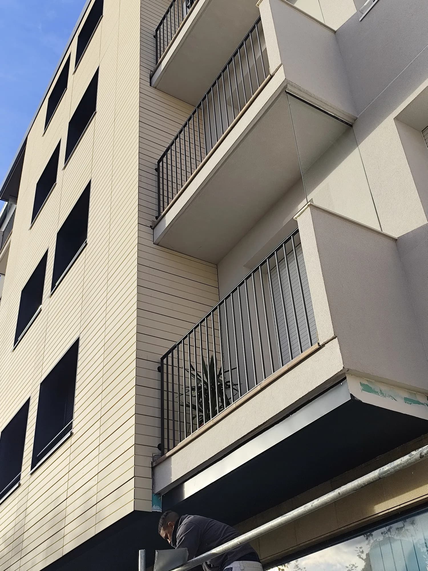 Proyecto de fachada ventilada en Navarra 25