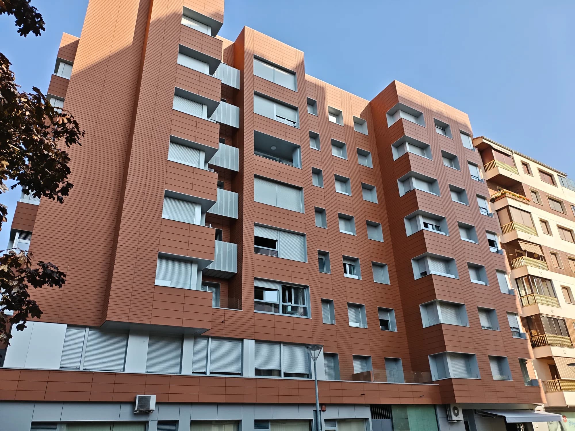 Proyecto de fachada ventilada en Navarra 35