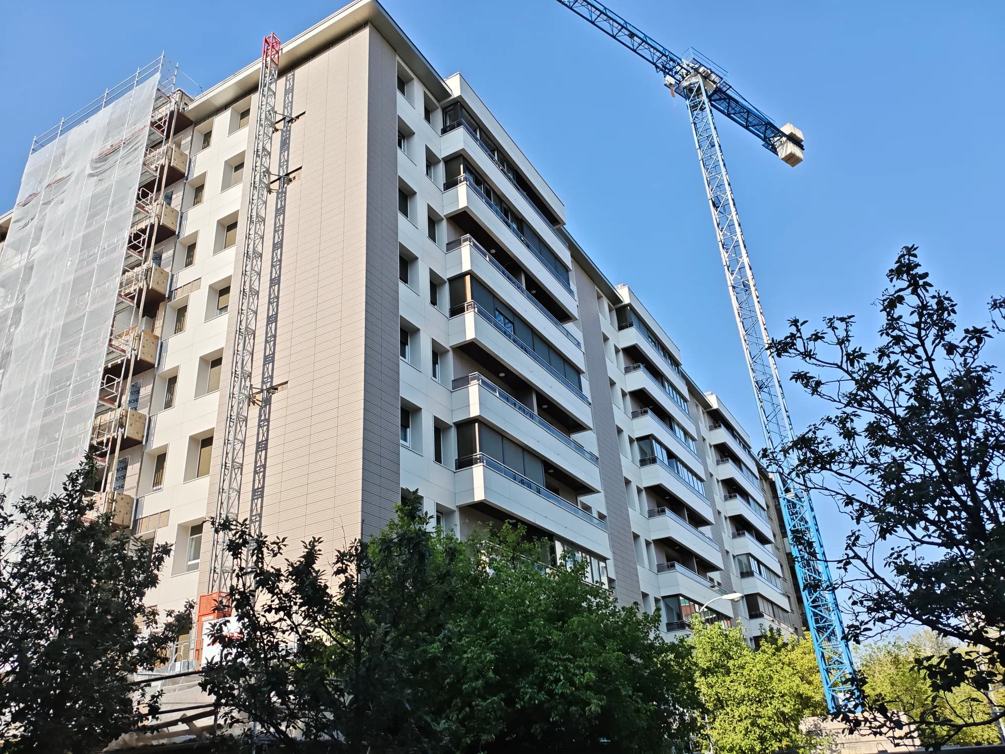 Proyecto de fachada ventilada en Navarra 39