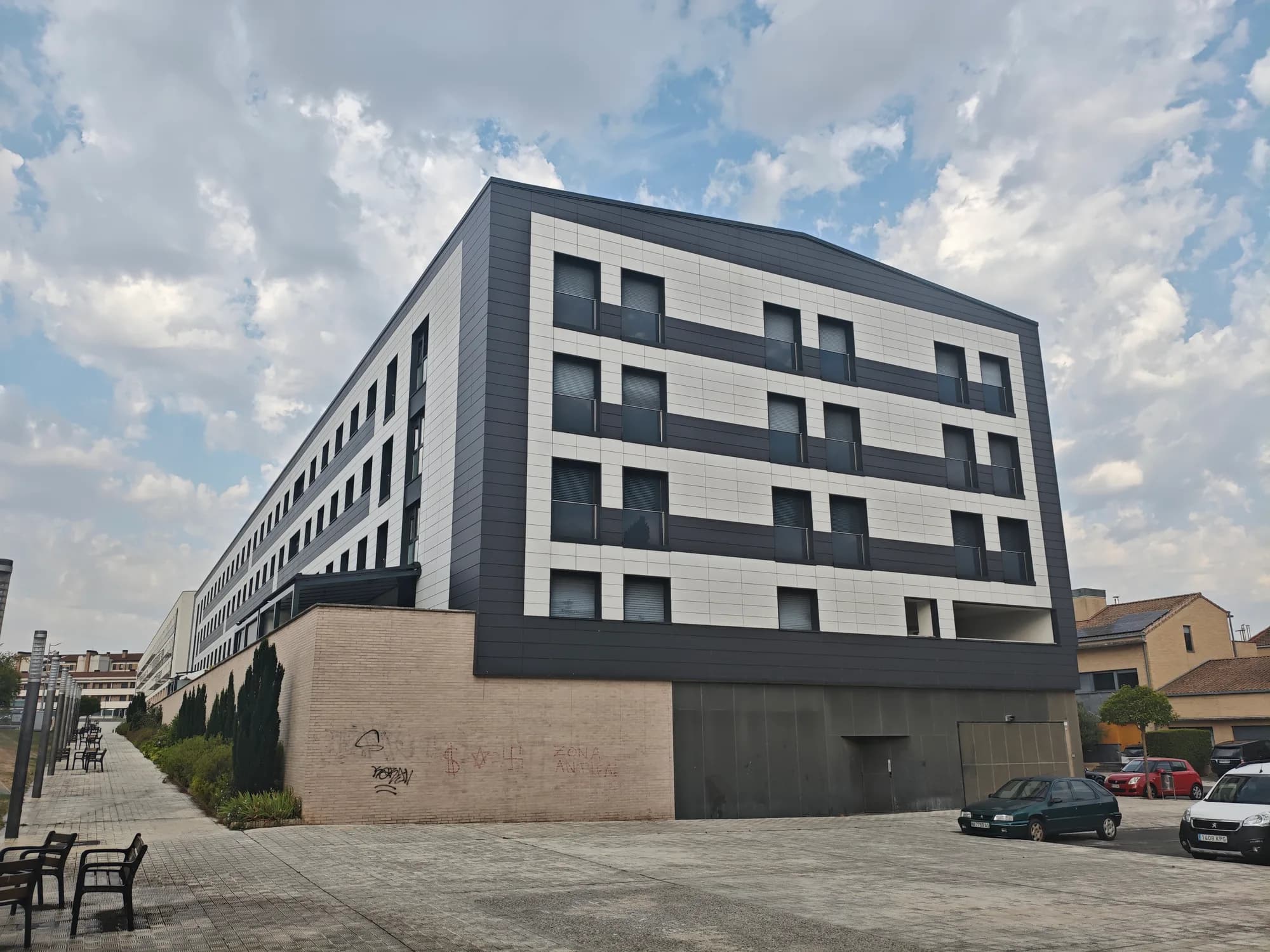 Proyecto de fachada ventilada en Navarra 43