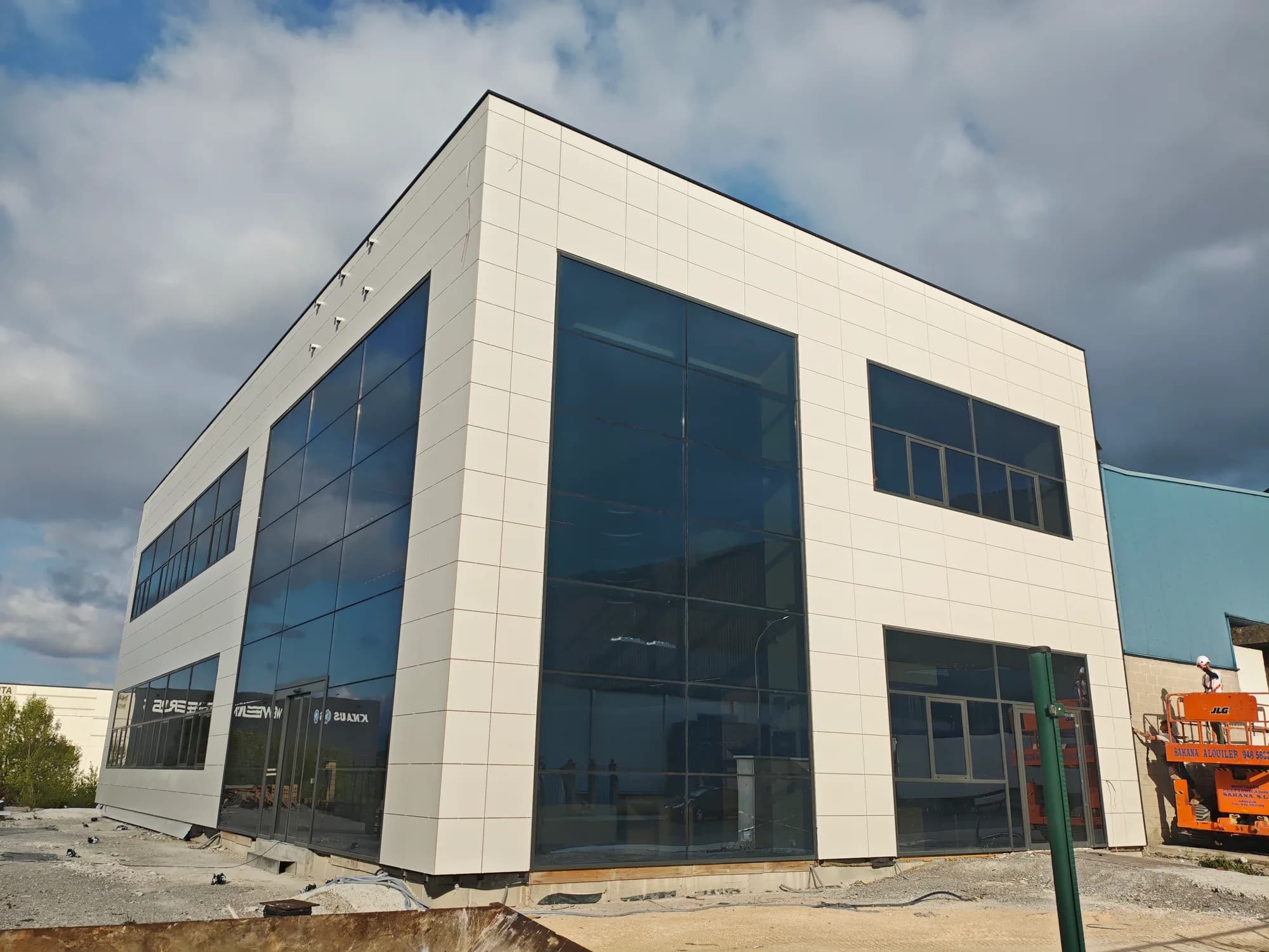 Proyecto de fachada ventilada en Navarra 46