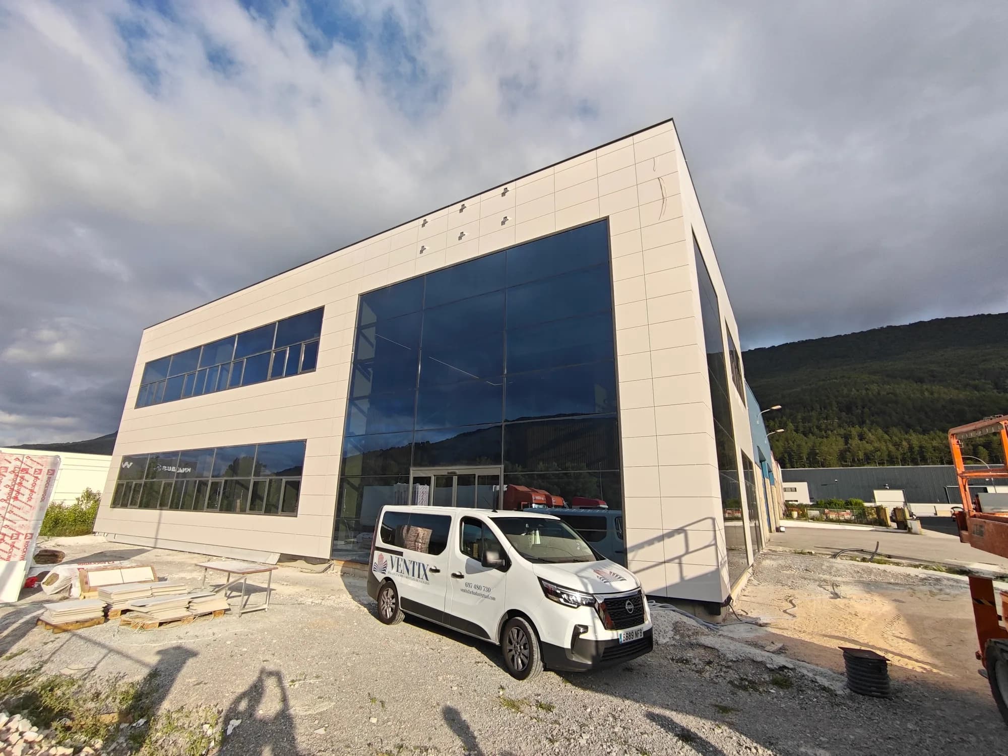 Rehabilitación de fachada ventilada en Navarra